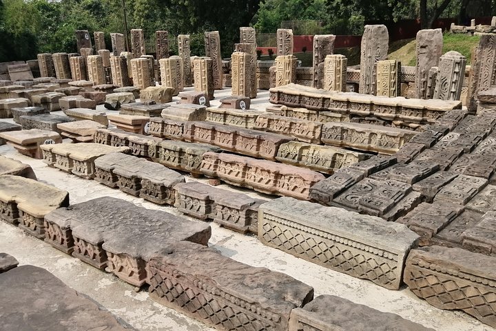 Dhamek Stupa in Sarnath near Varanasi, an important Buddhist pilgrimage site