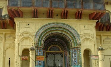 Varanasi ayodhya tour package