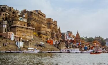Varanasi Ayodhya tour